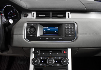Подержанный автомобиль Land Rover Range Rover Evoque 2012 года (16 фото)