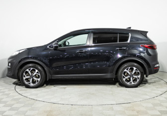 Подержанный автомобиль Kia Sportage 2018 года (8 фото)