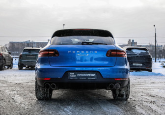Подержанный автомобиль Porsche Macan 2014 года (8 фото)