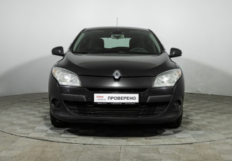 Подержанный автомобиль Renault Megane Hatchback 2011 года (2 фото)