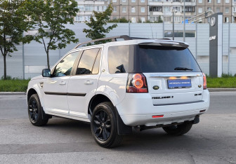 Подержанный автомобиль Land Rover Freelander 2014 года (6 фото)