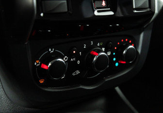 Подержанный автомобиль LADA (ВАЗ) Largus Wagon 2021 года (17 фото)