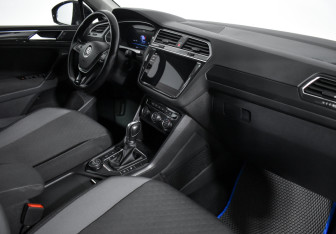 Подержанный автомобиль Volkswagen Tiguan 2017 года (13 фото)