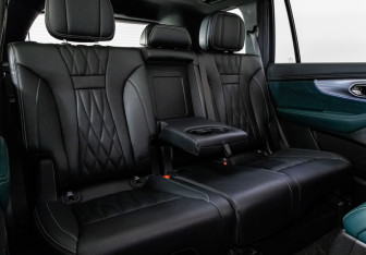 Подержанный автомобиль GAC GS8 2023 года (32 фото)