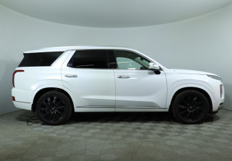 Подержанный автомобиль Hyundai Palisade 2022 года (4 фото)