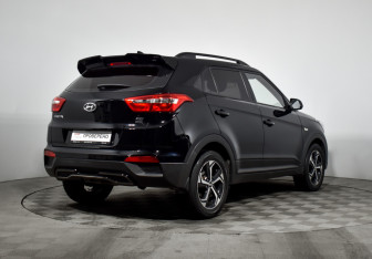 Подержанный автомобиль Hyundai Creta 2021 года (5 фото)