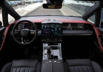 Подержанный автомобиль GAC M8 2024 года (10 фото)