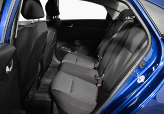 Подержанный автомобиль Hyundai Solaris Sedan 2022 года (11 фото)