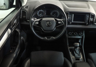 Подержанный автомобиль Skoda Karoq 2021 года (11 фото)