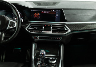 Подержанный автомобиль BMW X6 2020 года (14 фото)