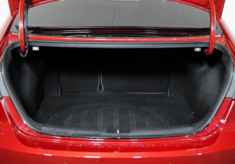 Подержанный автомобиль Hyundai Elantra Sedan 2016 года (29 фото)