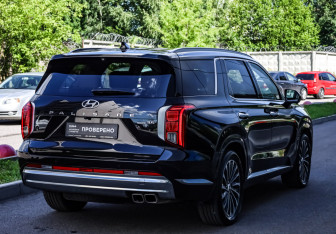 Подержанный автомобиль Hyundai Palisade 2023 года (5 фото)