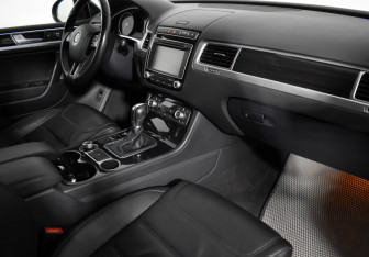 Подержанный автомобиль Volkswagen Touareg 2016 года (12 фото)