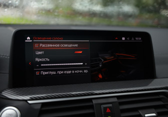 Подержанный автомобиль BMW X4 2021 года (23 фото)
