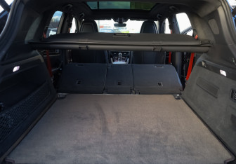 Подержанный автомобиль Porsche Cayenne 2021 года (37 фото)