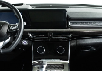 Подержанный автомобиль Exeed VX 2023 года (14 фото)