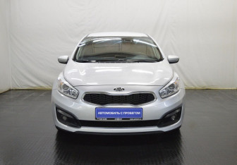 Подержанный автомобиль Kia Ceed Hatchback 2017 года (2 фото)