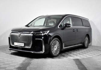 Подержанный автомобиль Voyah Dream 2025 года (1 фото)