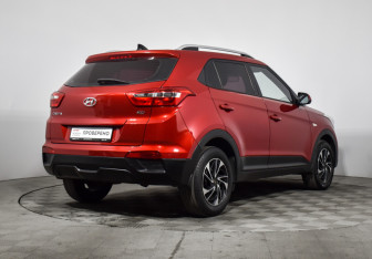 Подержанный автомобиль Hyundai Creta 2017 года (5 фото)