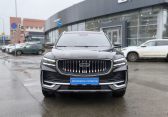 Подержанный автомобиль Geely Monjaro 2024 года (2 фото)