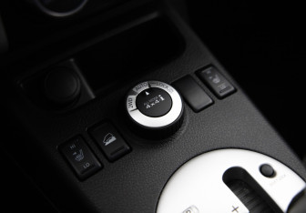 Подержанный автомобиль Nissan X-Trail 2013 года (15 фото)