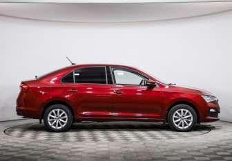 Подержанный автомобиль Skoda Rapid Liftback 2020 года (4 фото)