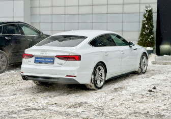 Подержанный автомобиль Audi A5 Liftback 2018 года (4 фото)