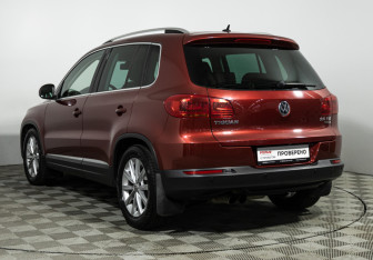 Подержанный автомобиль Volkswagen Tiguan 2012 года (7 фото)