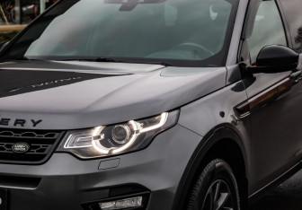 Подержанный автомобиль Land Rover Discovery Sport 2018 года (2 фото)