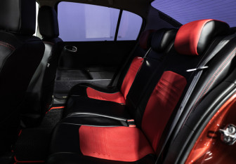 Подержанный автомобиль Renault Megane Sedan 2007 года (10 фото)