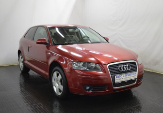 Подержанный автомобиль Audi A3 Hatchback 2005 года (3 фото)