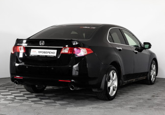 Подержанный автомобиль Honda Accord Sedan 2011 года (5 фото)