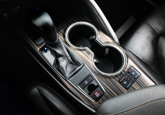 Подержанный автомобиль Toyota Camry Sedan 2018 года (16 фото)