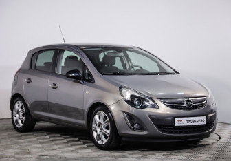 Подержанный автомобиль Opel Corsa 2013 года (3 фото)