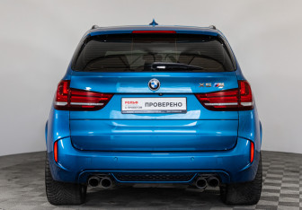 Подержанный автомобиль BMW X5 M 2017 года (5 фото)