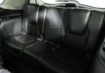 Подержанный автомобиль Infiniti QX80 2017 года (27 фото)