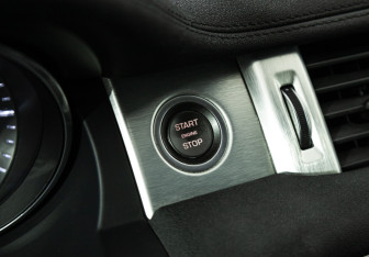 Подержанный автомобиль Land Rover Range Rover Evoque 2014 года (21 фото)