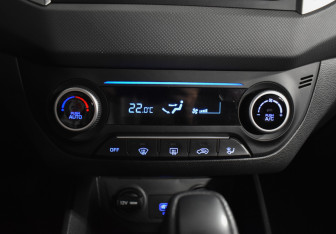 Подержанный автомобиль Hyundai Creta 2021 года (18 фото)