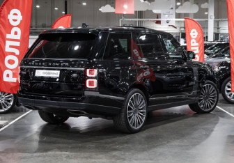 Подержанный автомобиль Land Rover Range Rover 2021 года (8 фото)