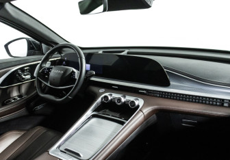 Подержанный автомобиль Exeed TXL 2024 года (9 фото)