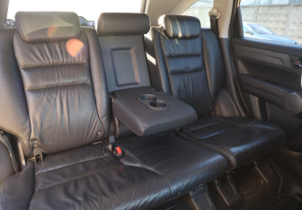Подержанный автомобиль Honda CR-V 2008 года (22 фото)
