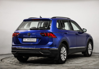 Подержанный автомобиль Volkswagen Tiguan 2021 года (5 фото)