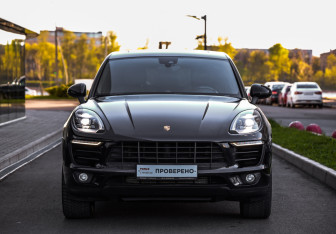 Подержанный автомобиль Porsche Macan 2016 года (4 фото)