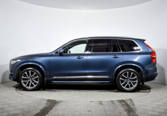 Подержанный автомобиль Volvo XC90 2017 года (8 фото)