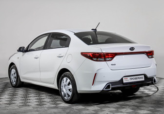 Подержанный автомобиль Kia Rio Sedan 2021 года (6 фото)