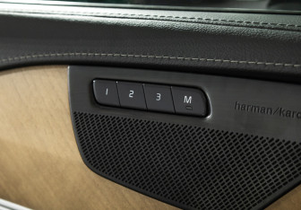 Подержанный автомобиль Volvo XC90 2019 года (16 фото)