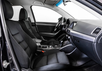 Подержанный автомобиль Mazda CX-5 2016 года (18 фото)