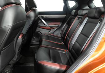 Подержанный автомобиль Geely Coolray 2020 года (10 фото)