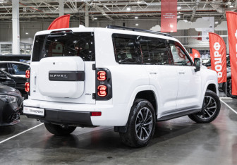 Подержанный автомобиль Haval H9 2024 года (10 фото)