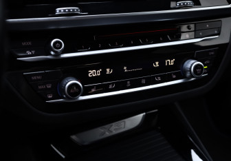 Подержанный автомобиль BMW X3 2019 года (21 фото)